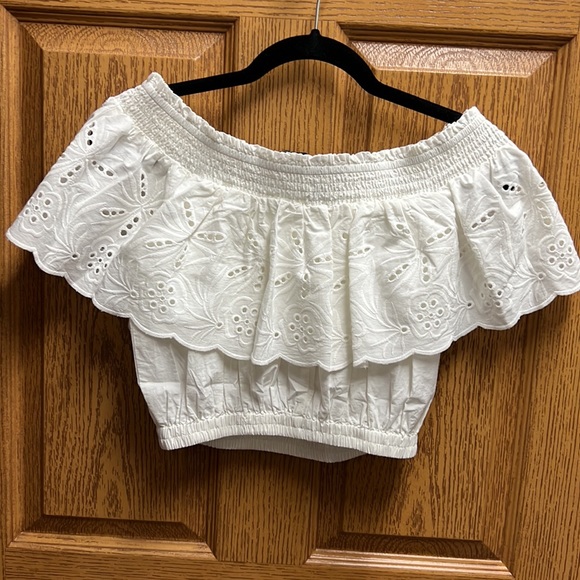 Express 💙 Eyelet Overlay Off The Shoulder Top - Picture 3 of 8